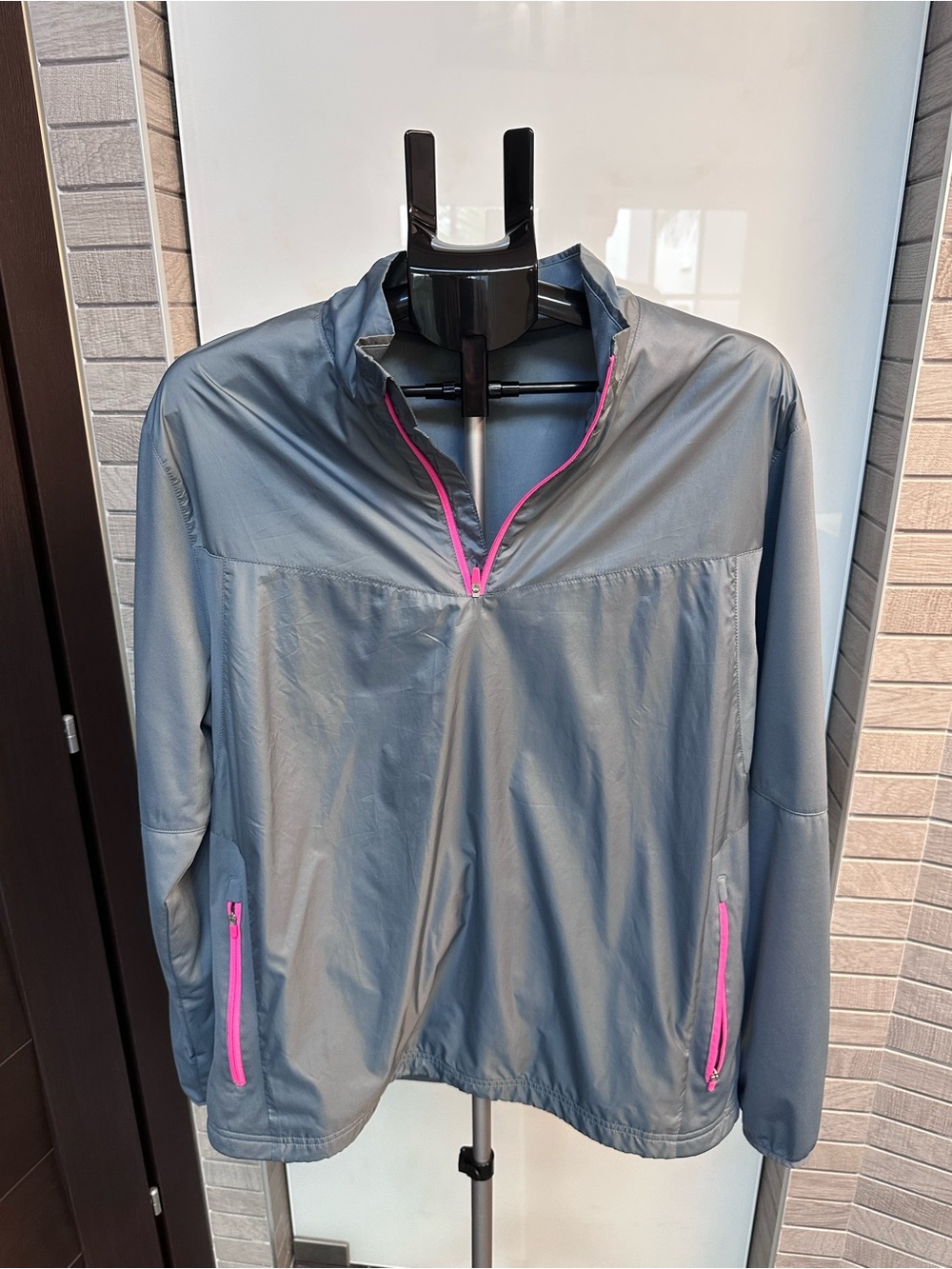 Nike Gray Golf Jacket with Pink Trim